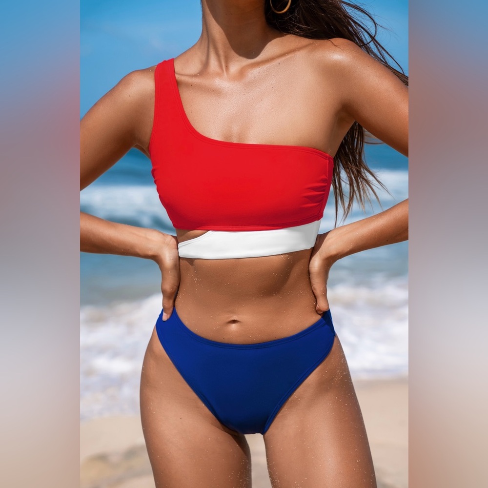 CUPSHE Chasing Sunshine Asymmetrical Bikini Top - Picture 4 of 8